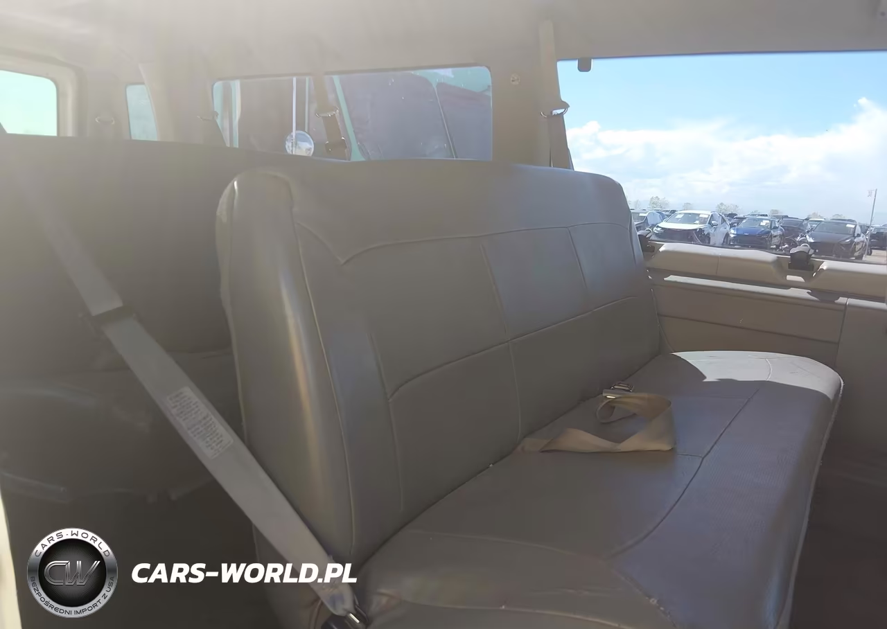 2005 Ford E-350 Super Duty Xl-Xlt VIN:1FBSS31S65HA31674 - 7