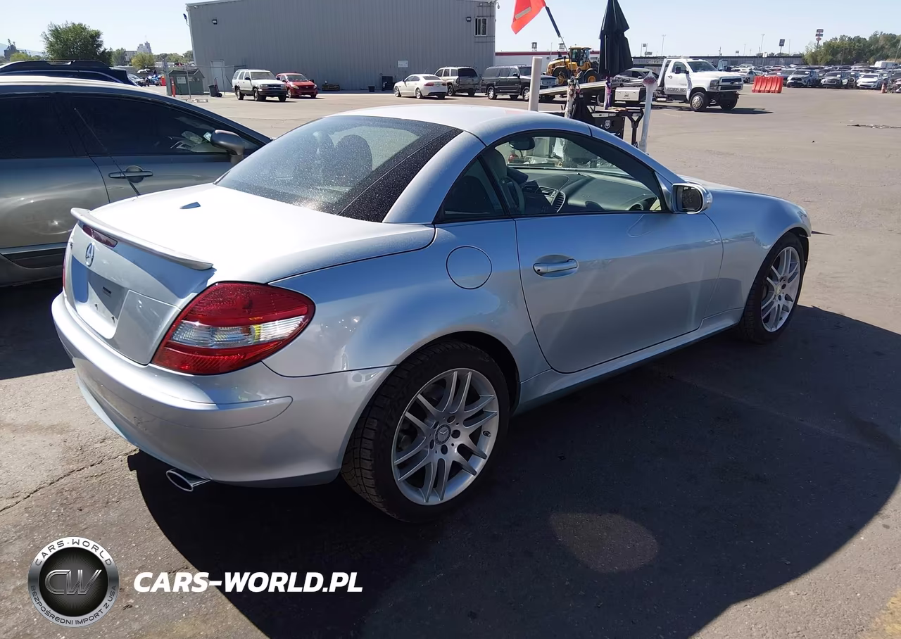 2008 Mercedes-Benz Slk 350 VIN:WDBWK56F78F180615 - 4