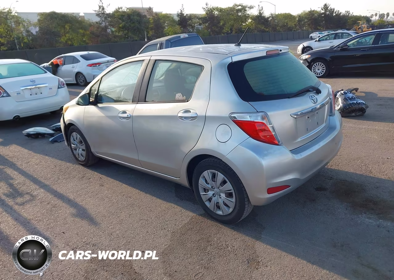 2013 Toyota Yaris Le VIN:JTDKTUD38DD547270 - 3