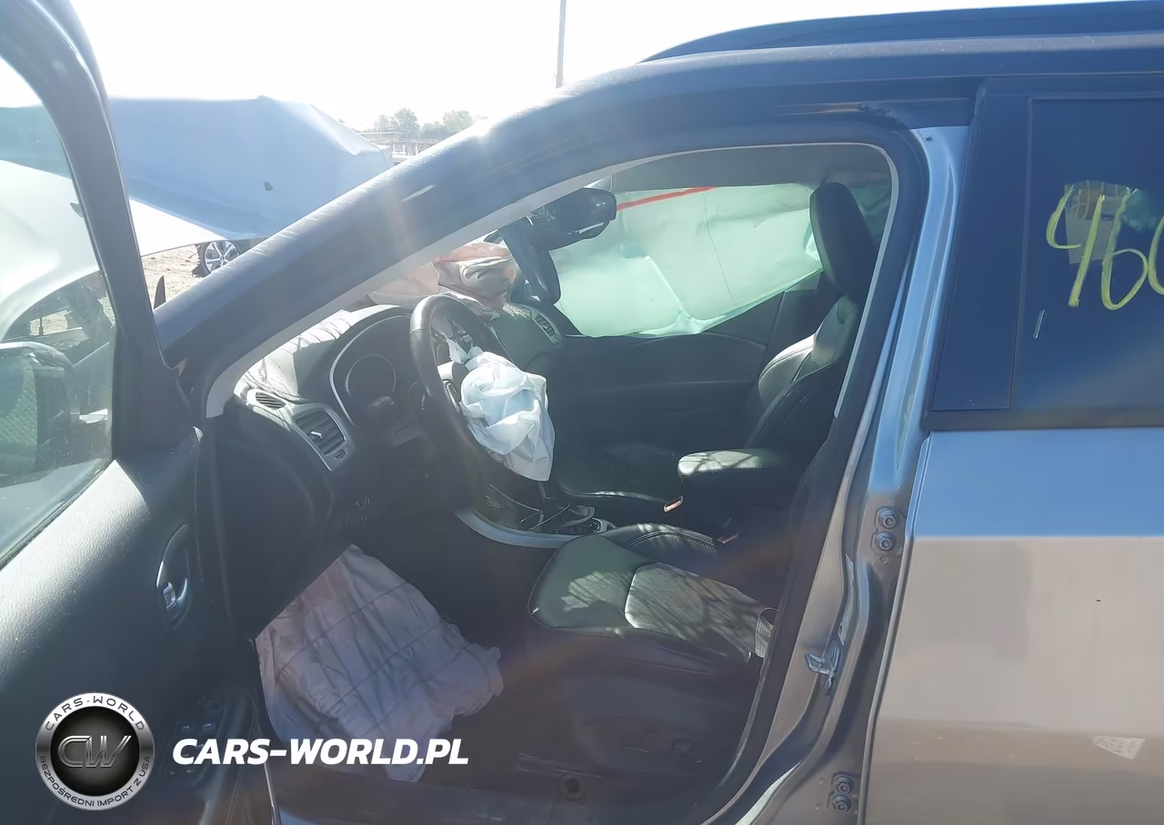 2019 Jeep Compass High Altitude 4X4 VIN:3C4NJDCBXKT731211 - 5