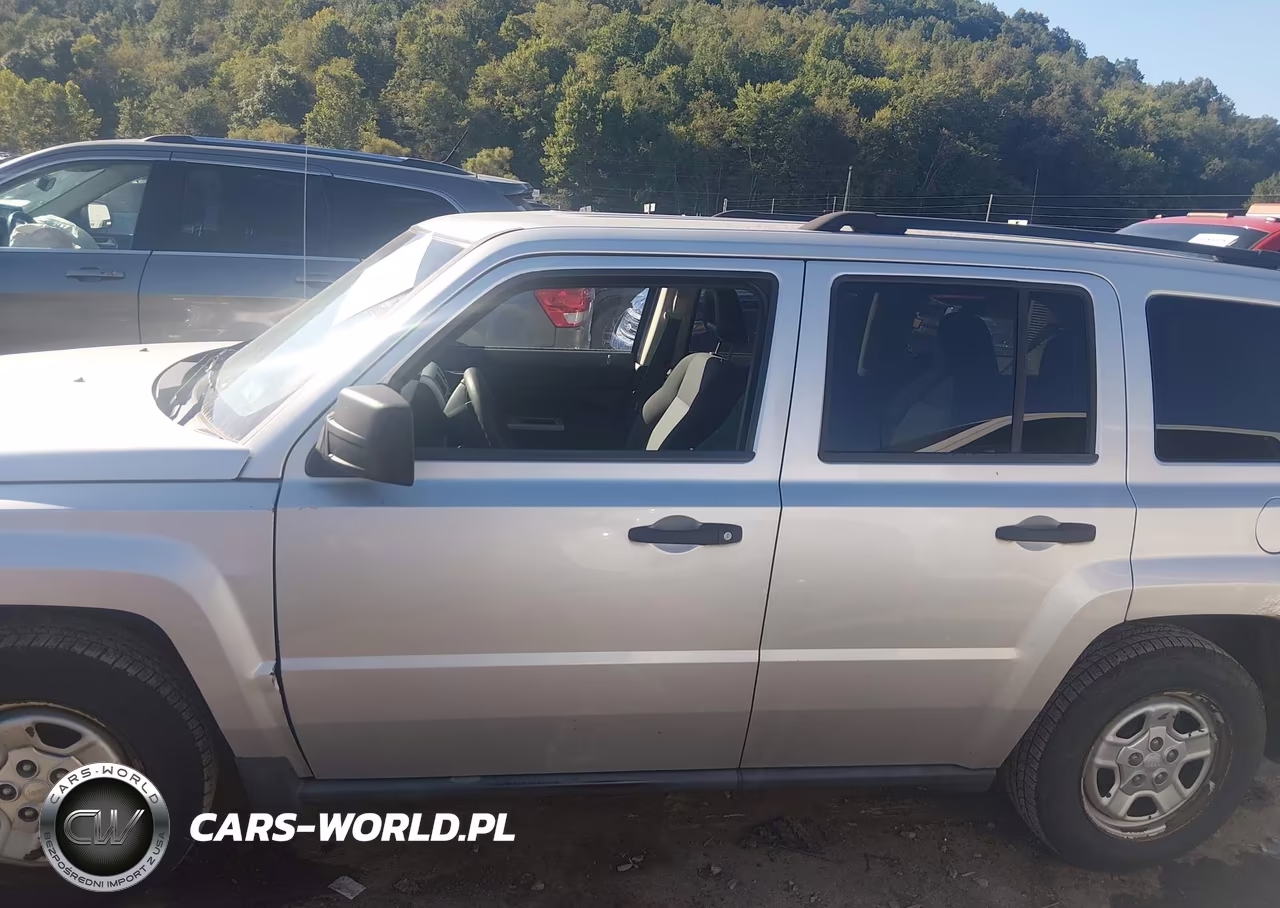 2008 Jeep Patriot Sport VIN:1J8FF28W58D647391 - 14