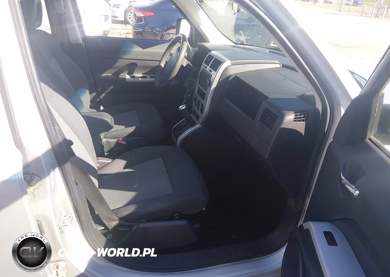2008 Jeep Patriot Sport VIN:1J8FF28W58D647391 - 5