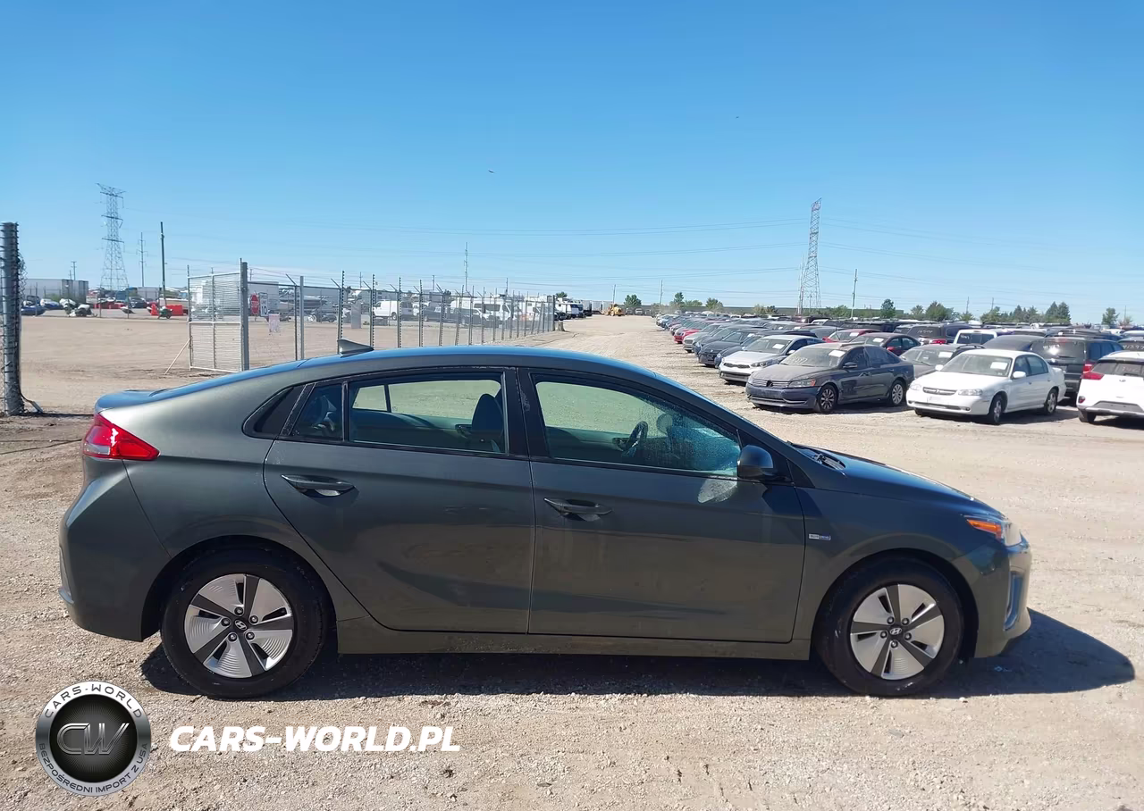 2020 Hyundai Ioniq Hybrid Blue VIN:KMHC65LC1LU221694 - 14