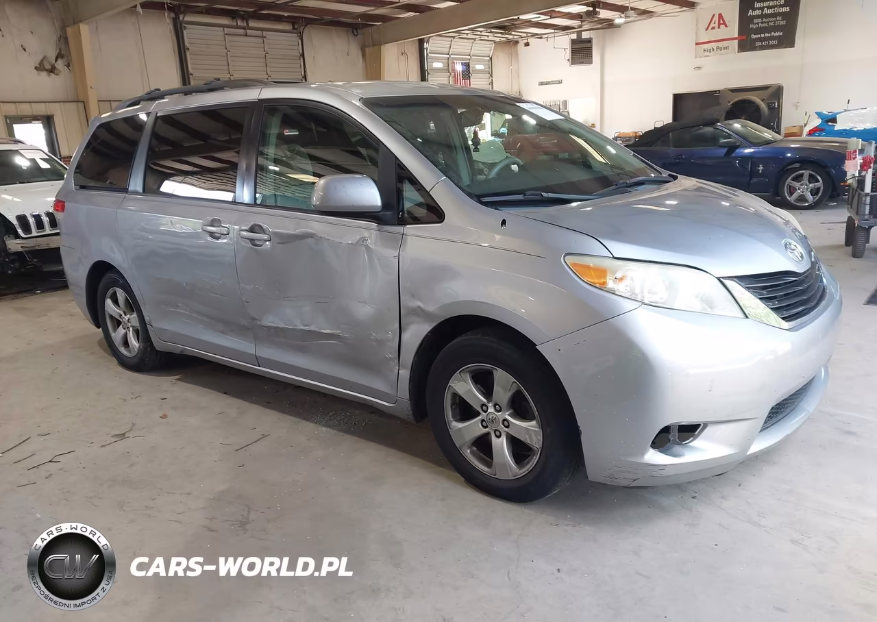 2011 Toyota Sienna Le V6 VIN:5TDKK3DC4BS016159 - 1