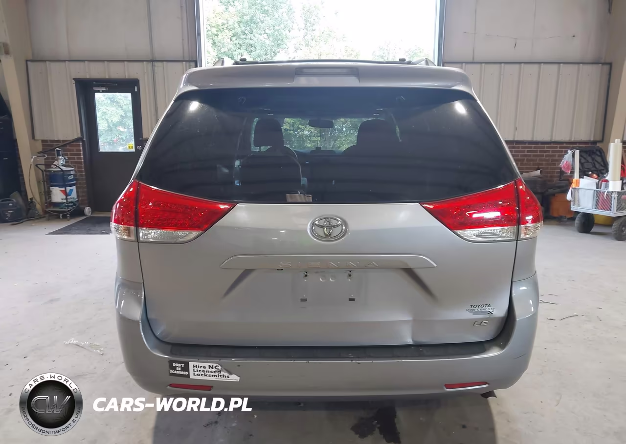 2011 Toyota Sienna Le V6 VIN:5TDKK3DC4BS016159 - 16
