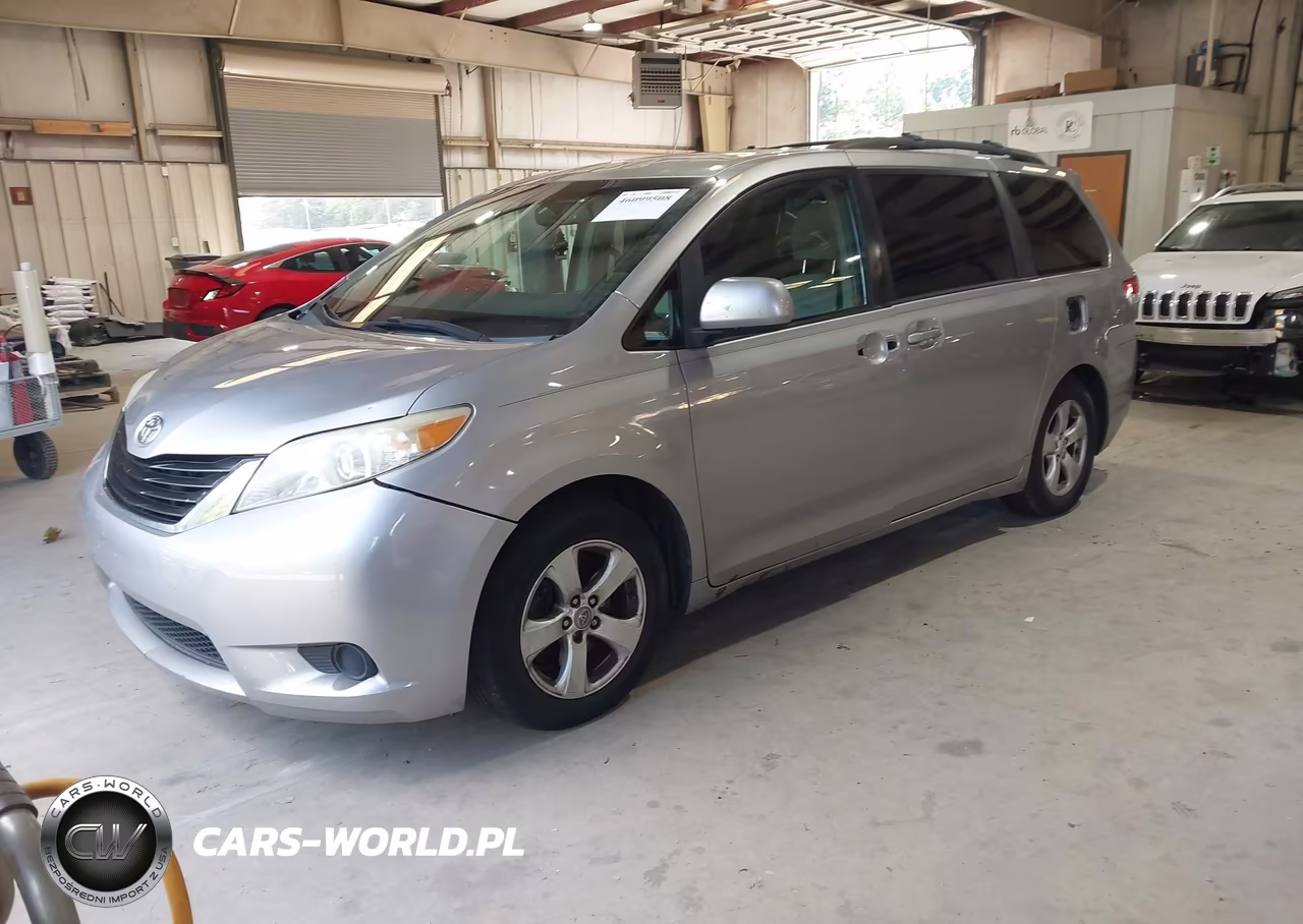 2011 Toyota Sienna Le V6 VIN:5TDKK3DC4BS016159 - 2