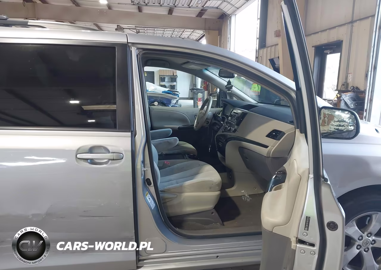 2011 Toyota Sienna Le V6 VIN:5TDKK3DC4BS016159 - 5