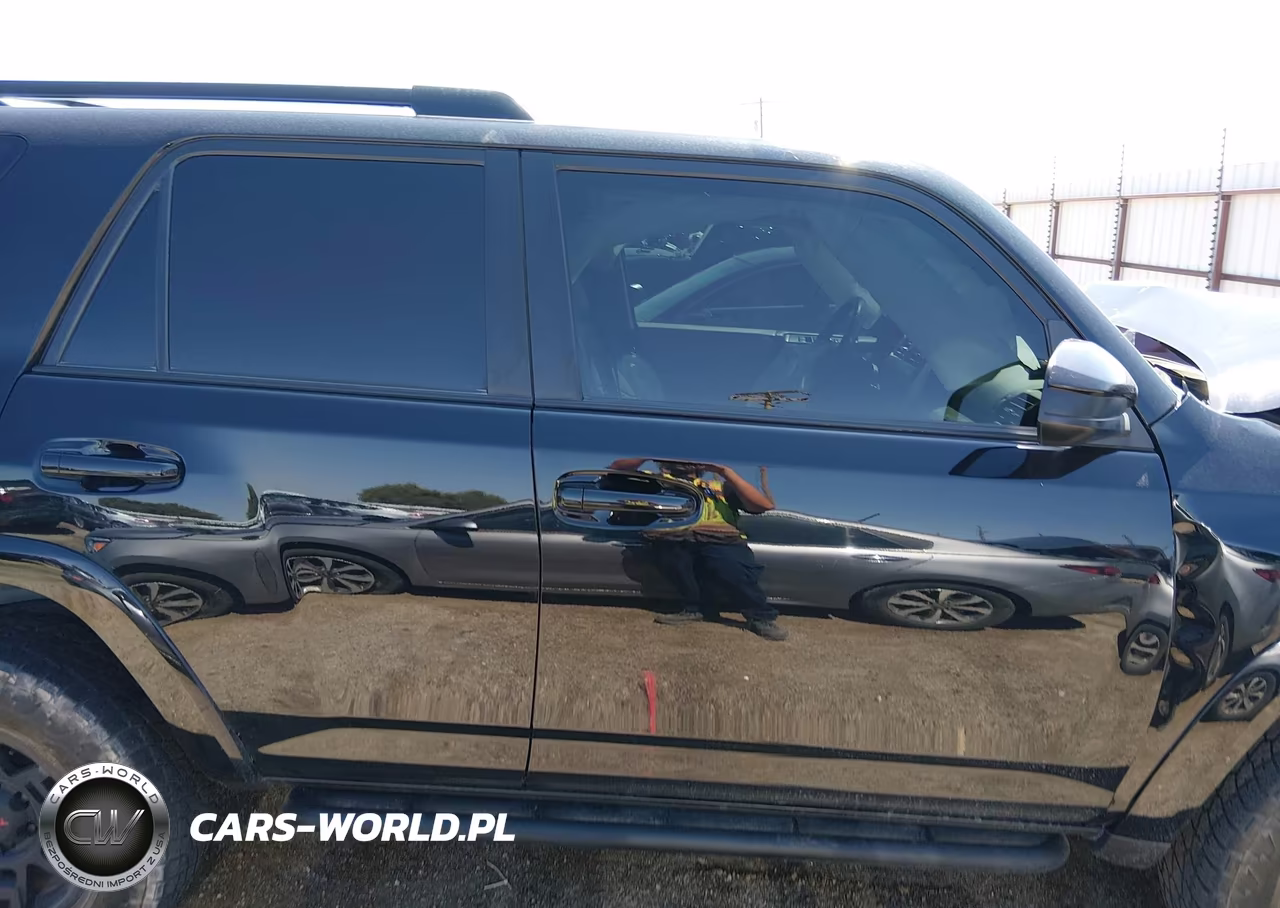 2022 Toyota 4Runner Sr5 VIN:JTEMU5JR4N6004620 - 12