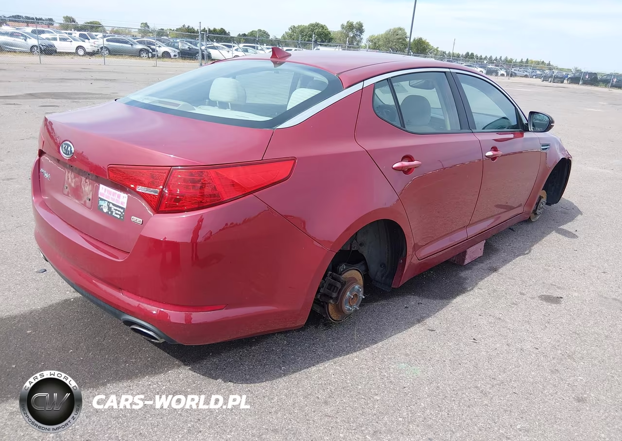 2011 Kia Optima Lx VIN:KNAGM4A73B5067832 - 4