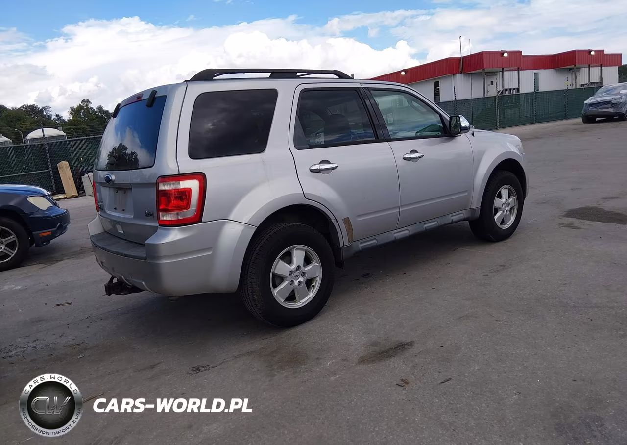 2011 Ford Escape Xlt VIN:1FMCU0DGXBKC42838 - 4