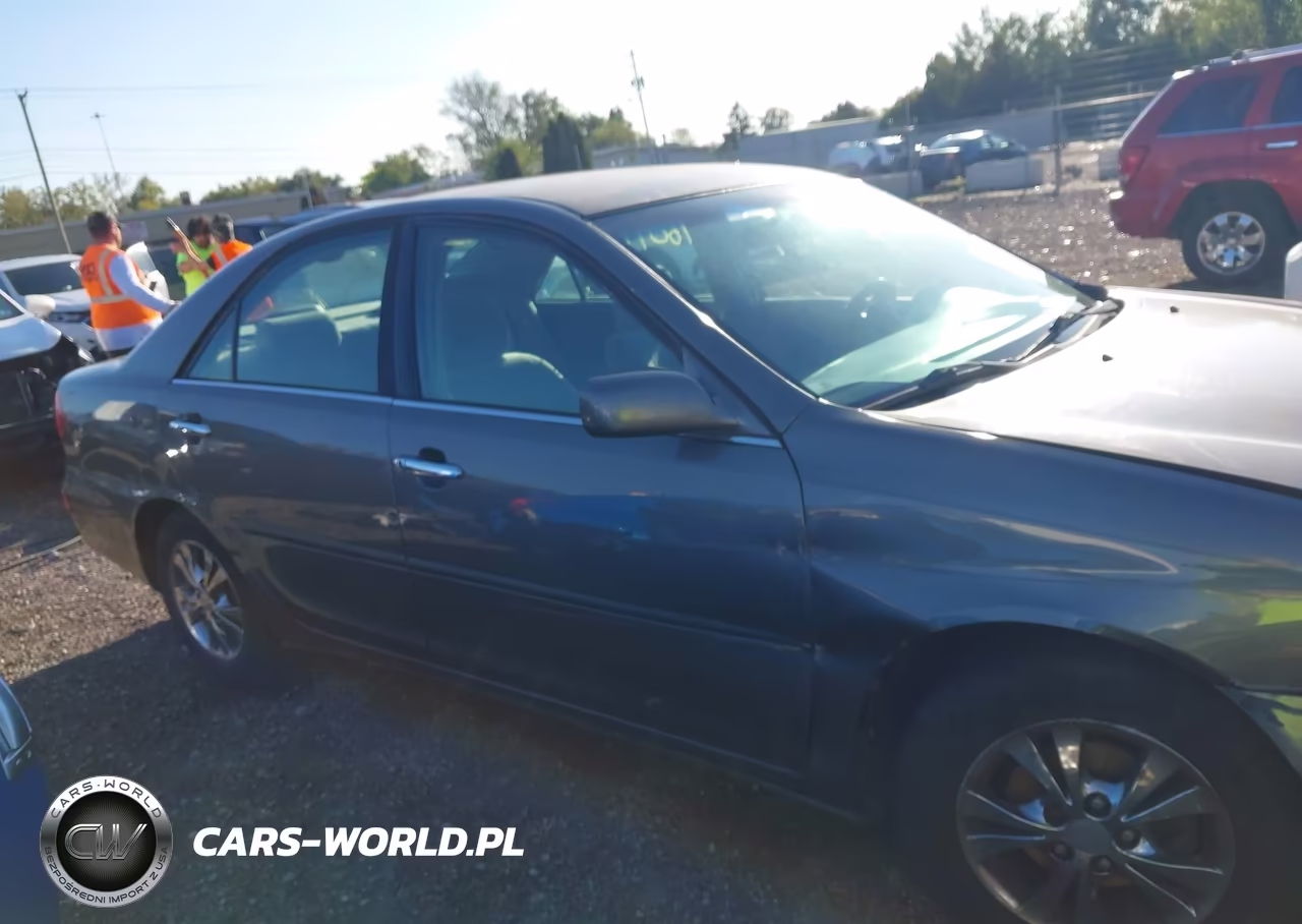 2003 Toyota Camry Le VIN:4T1BE32K83U714459 - 13