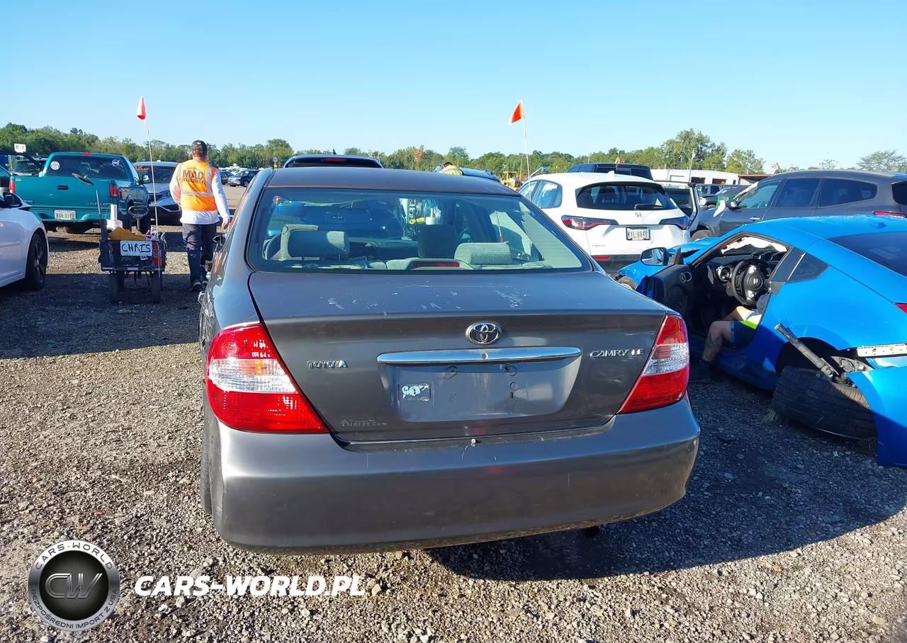 2003 Toyota Camry Le VIN:4T1BE32K83U714459 - 16