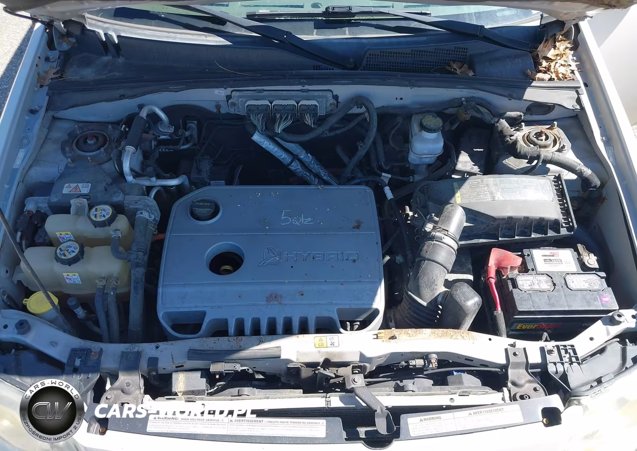 2009 Ford Escape Hybrid VIN:1FMCU59329KC35279 - 10