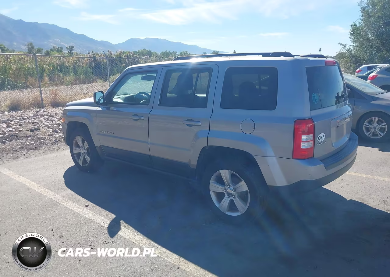 2016 Jeep Patriot Latitude VIN:1C4NJRFB9GD613849 - 3