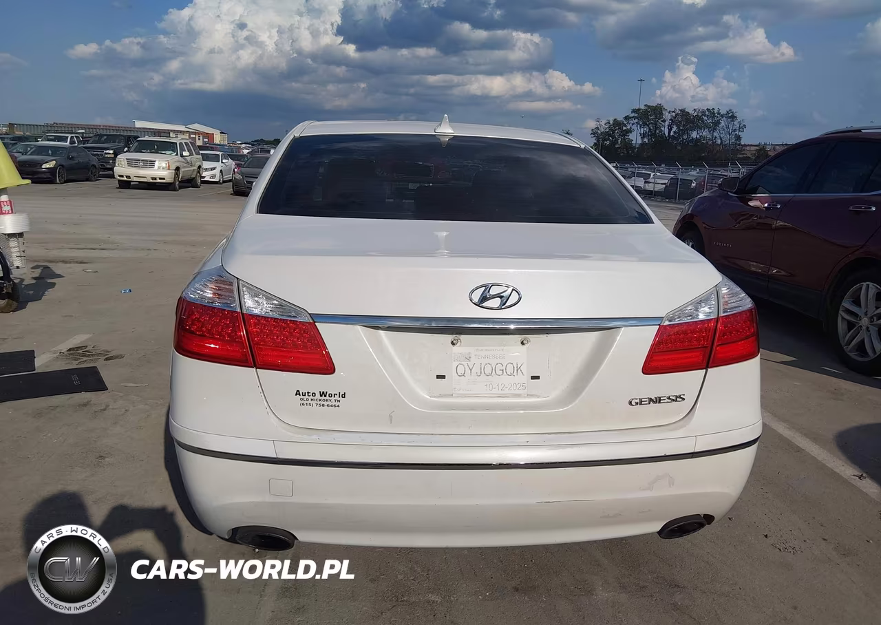 2011 Hyundai Genesis 3.8 VIN:KMHGC4DE5BU145187 - 16