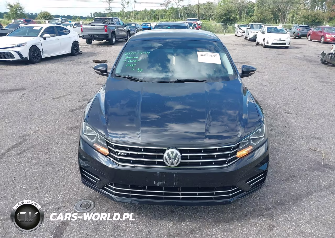 2017 Volkswagen Passat 1.8T R-Line VIN:1VWDT7A30HC011288 - 13