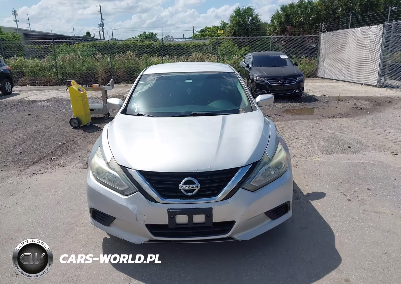 2018 Nissan Altima 2.5 S VIN:1N4AL3AP6JC114924 - 13