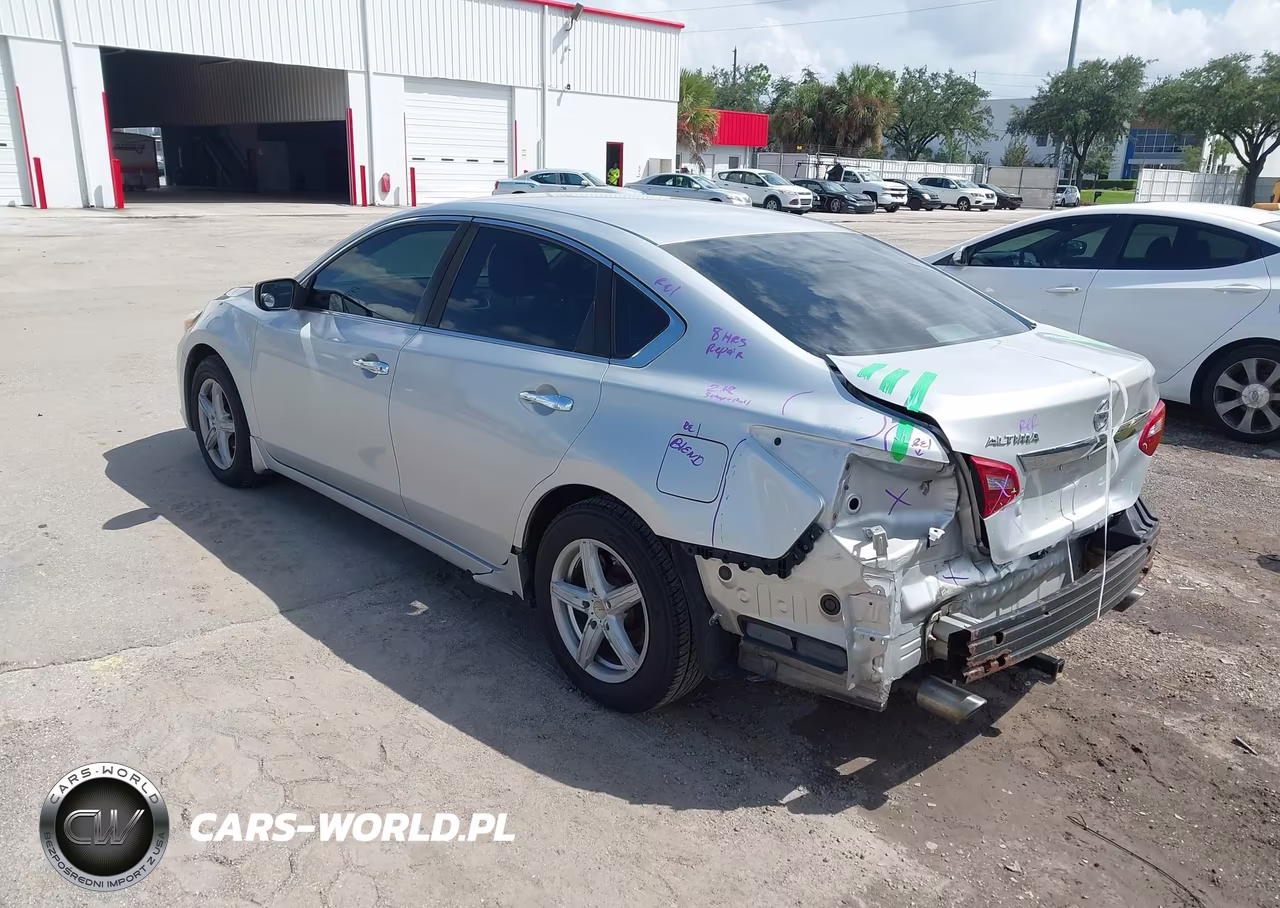 2018 Nissan Altima 2.5 S VIN:1N4AL3AP6JC114924 - 3