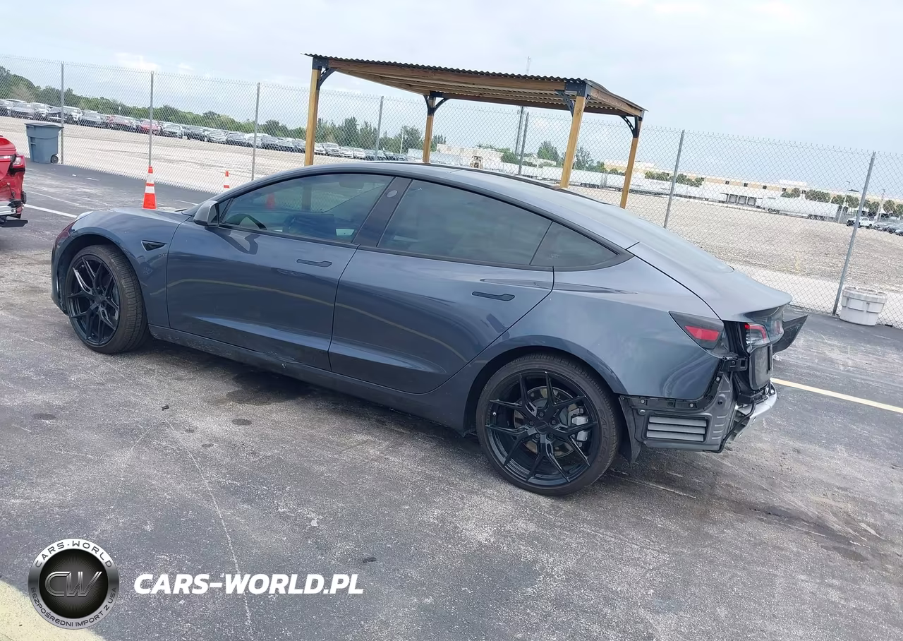2022 Tesla Model 3 Long Range Dual Motor All-Wheel Drive VIN:5YJ3E1EB5NF115426 - 3