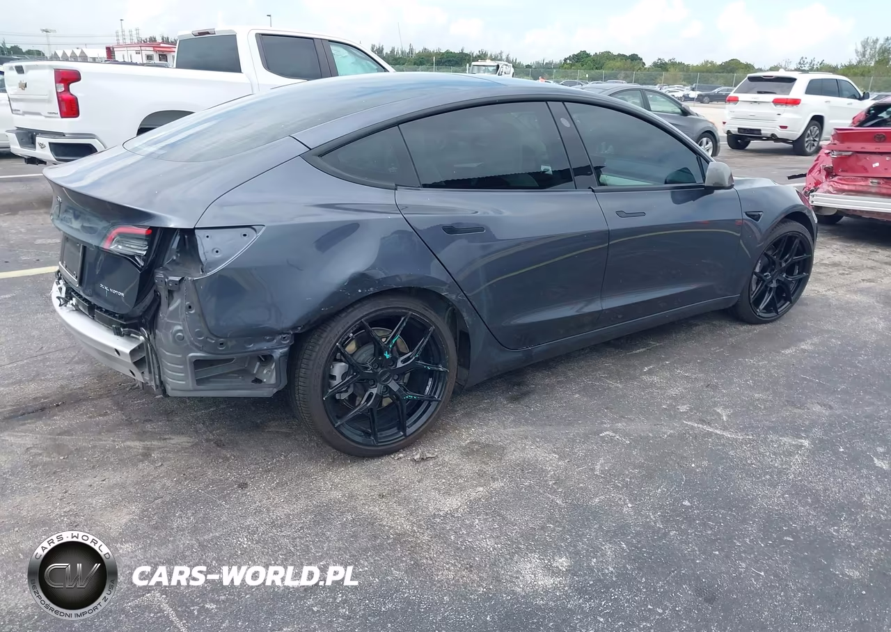 2022 Tesla Model 3 Long Range Dual Motor All-Wheel Drive VIN:5YJ3E1EB5NF115426 - 4