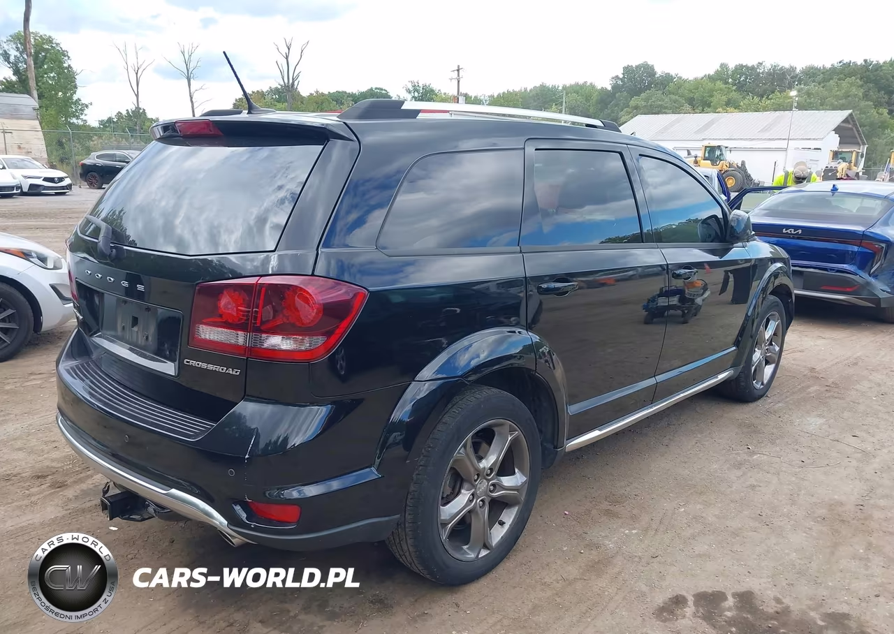 2017 Dodge Journey Crossroad Plus VIN:3C4PDCGG1HT538714 - 4