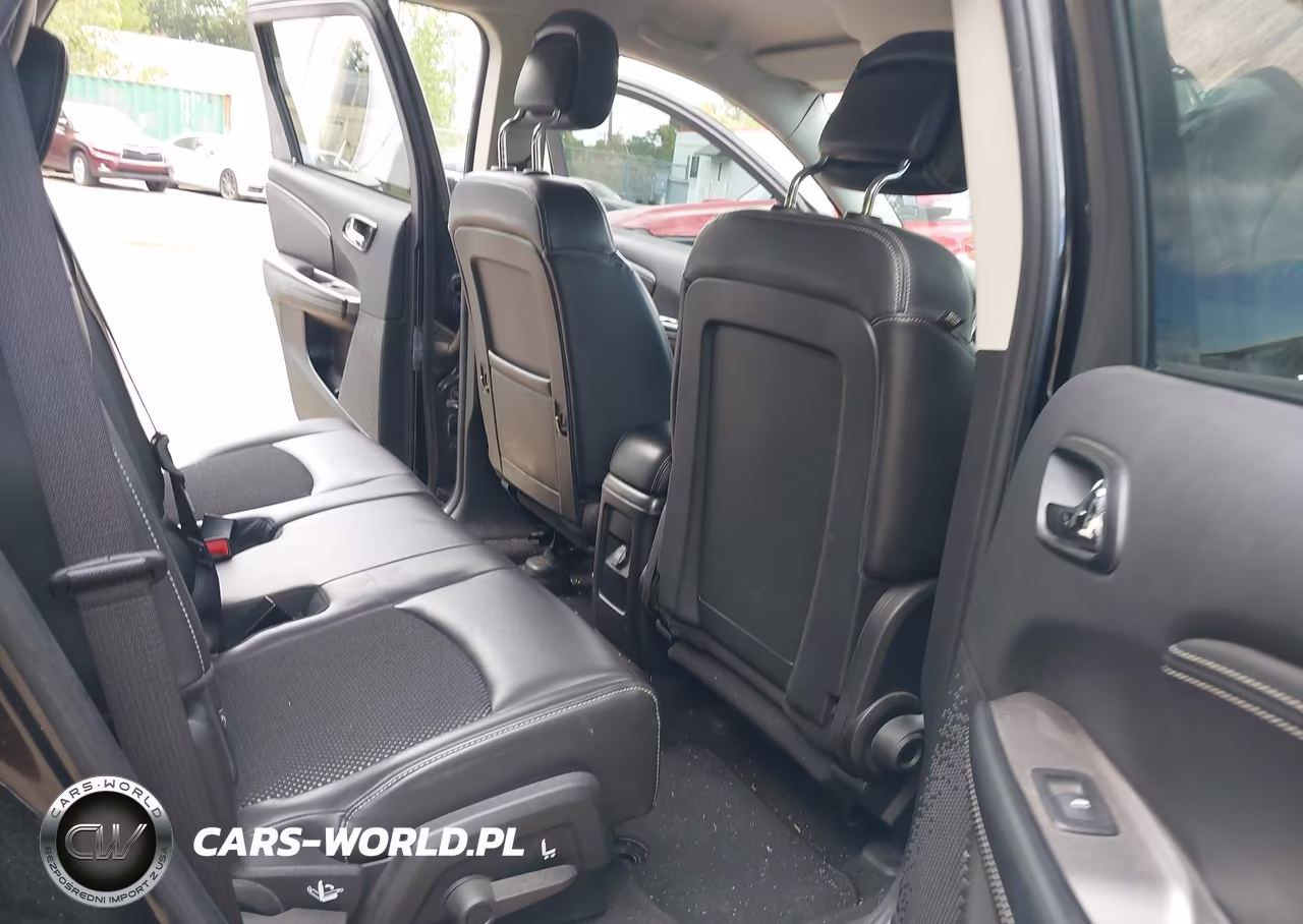 2017 Dodge Journey Crossroad Plus VIN:3C4PDCGG1HT538714 - 8