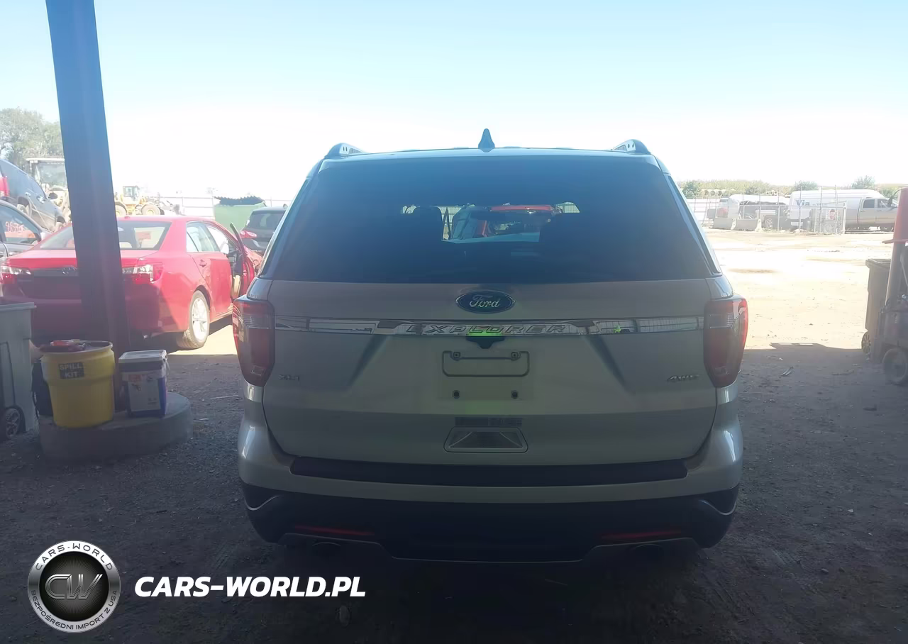 2018 Ford Explorer Xlt VIN:1FM5K8D82JGA13884 - 16