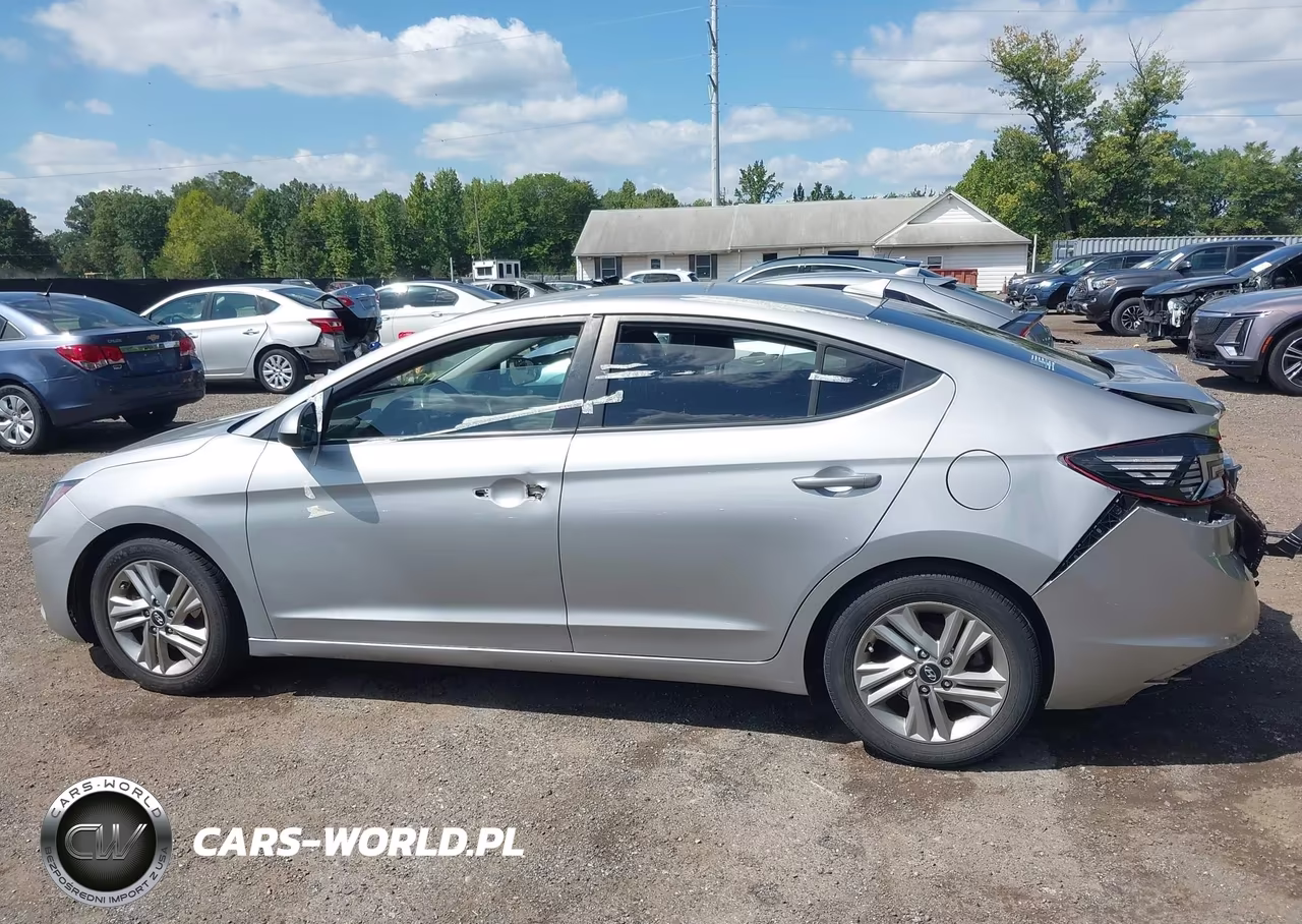 2020 Hyundai Elantra Sel VIN:5NPD84LF7LH586396 - 14