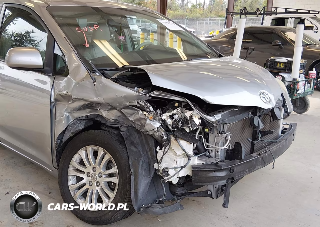 2013 Toyota Sienna Xle V6 8 Passenger VIN:5TDYK3DC3DS316174 - 6