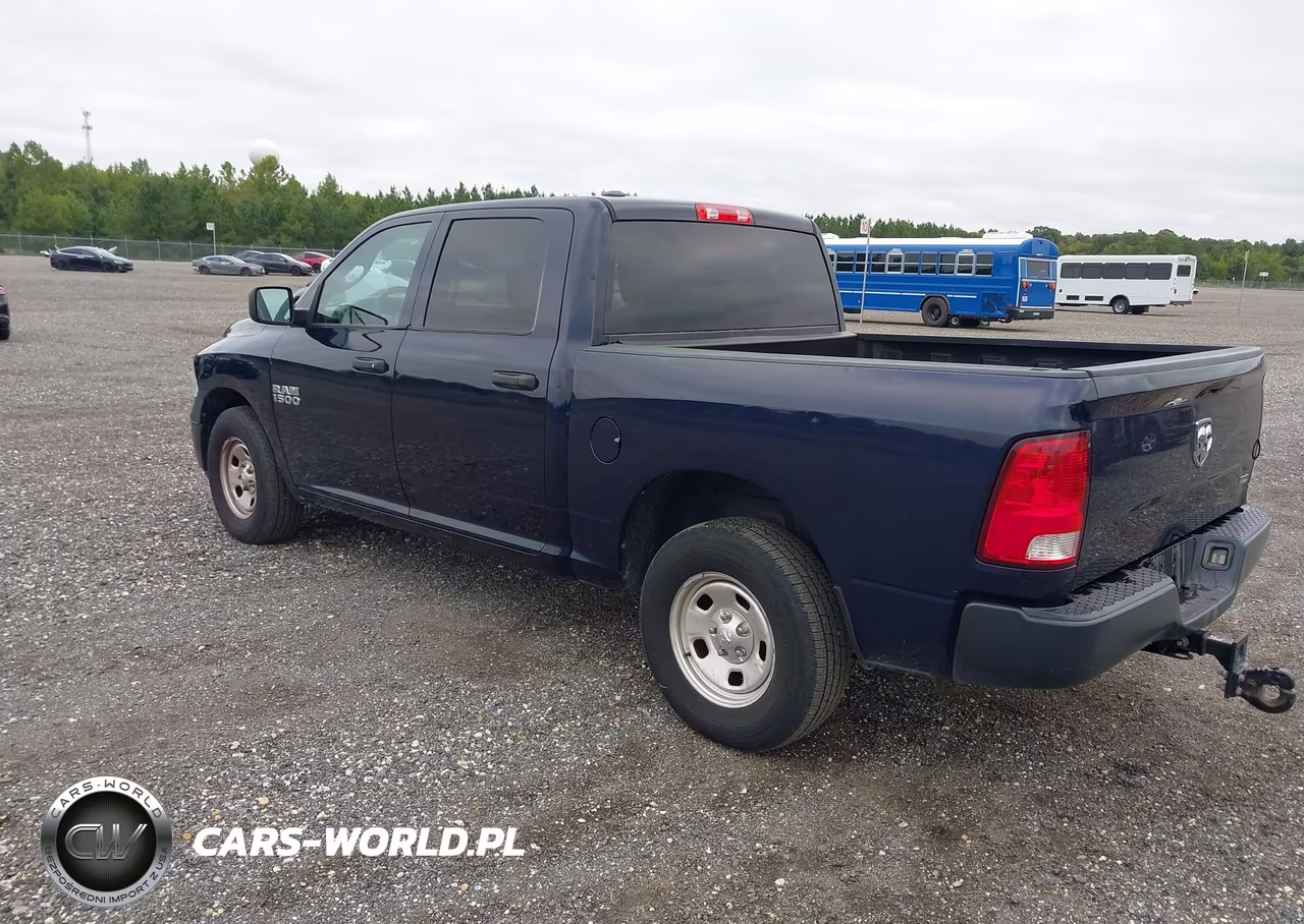 2018 Ram 1500 Tradesman 4X2 5'7 Box VIN:1C6RR6KG2JS285341 - 3