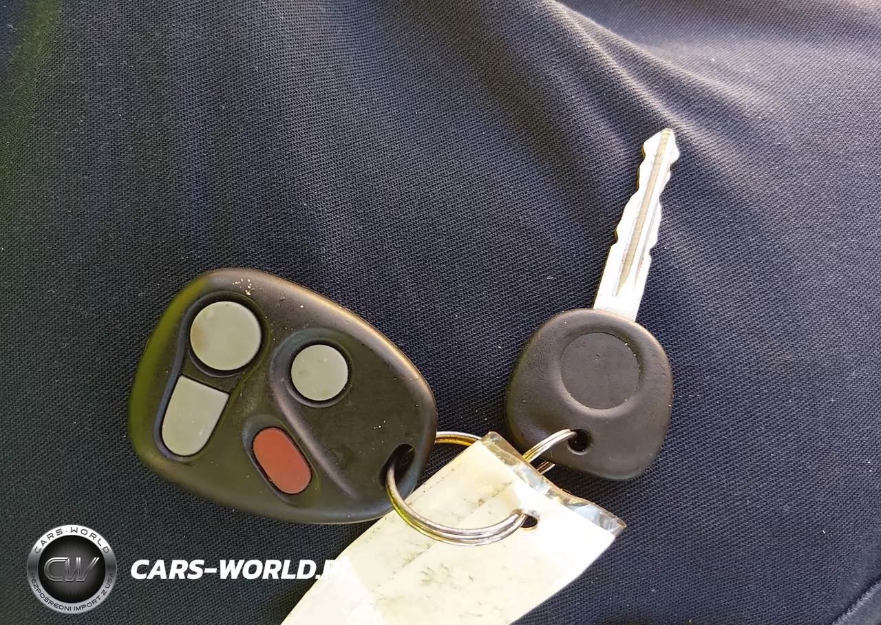 2004 Saturn Ion 2 VIN:1G8AJ52F94Z228252 - 11