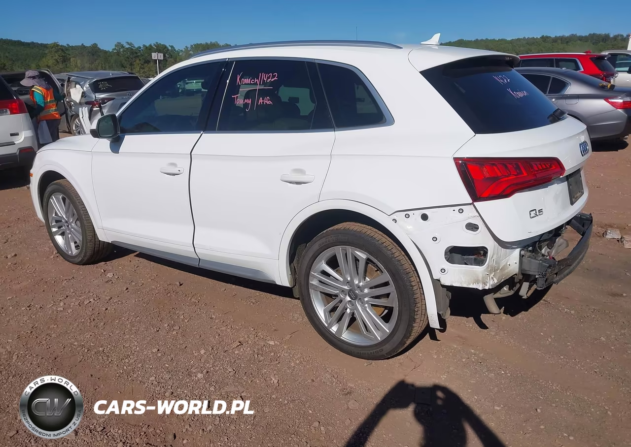 2018 Audi Q5 2.0T Premium-2.0T Tech Premium VIN:WA1BNAFY4J2175543 - 3