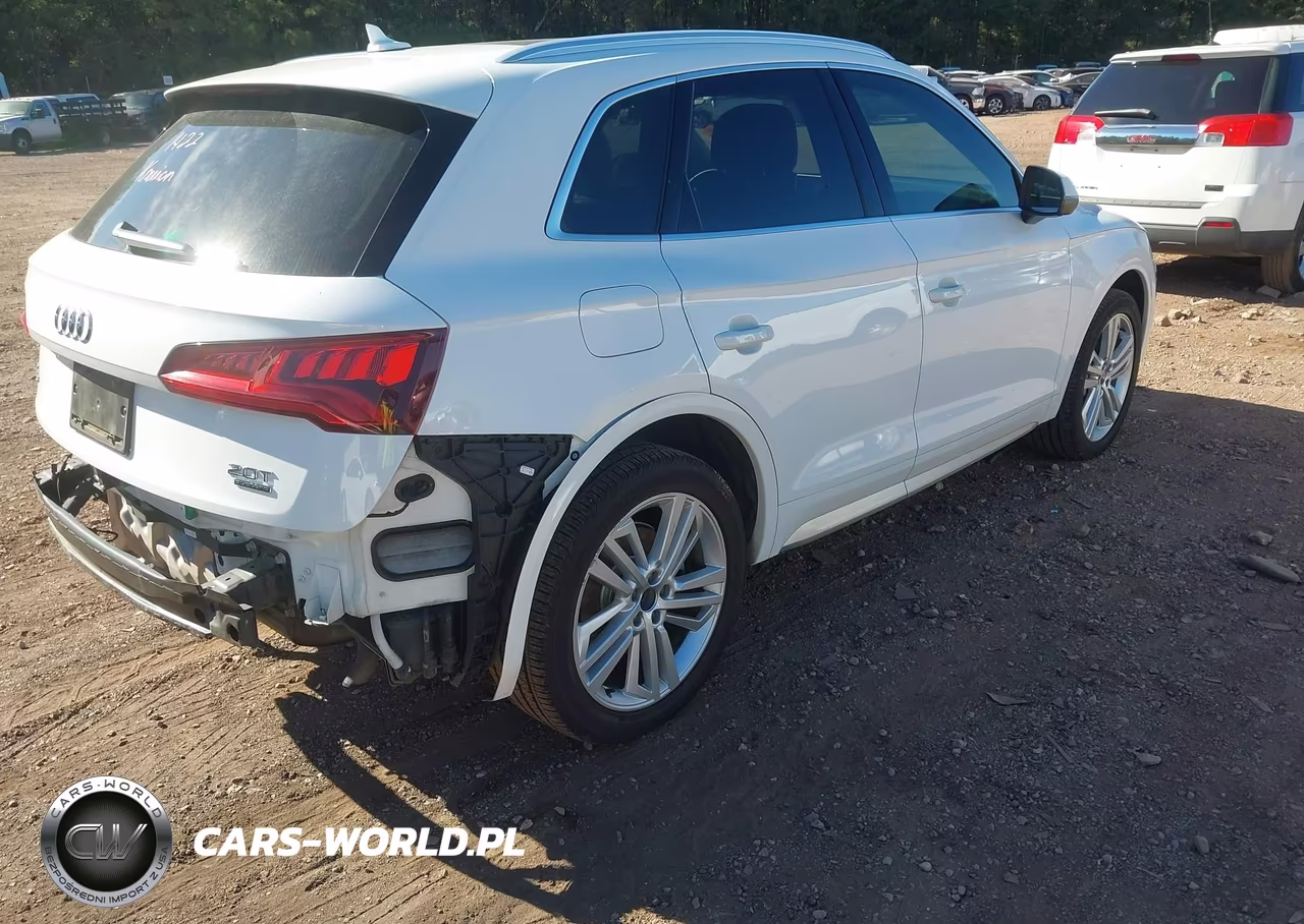 2018 Audi Q5 2.0T Premium-2.0T Tech Premium VIN:WA1BNAFY4J2175543 - 4