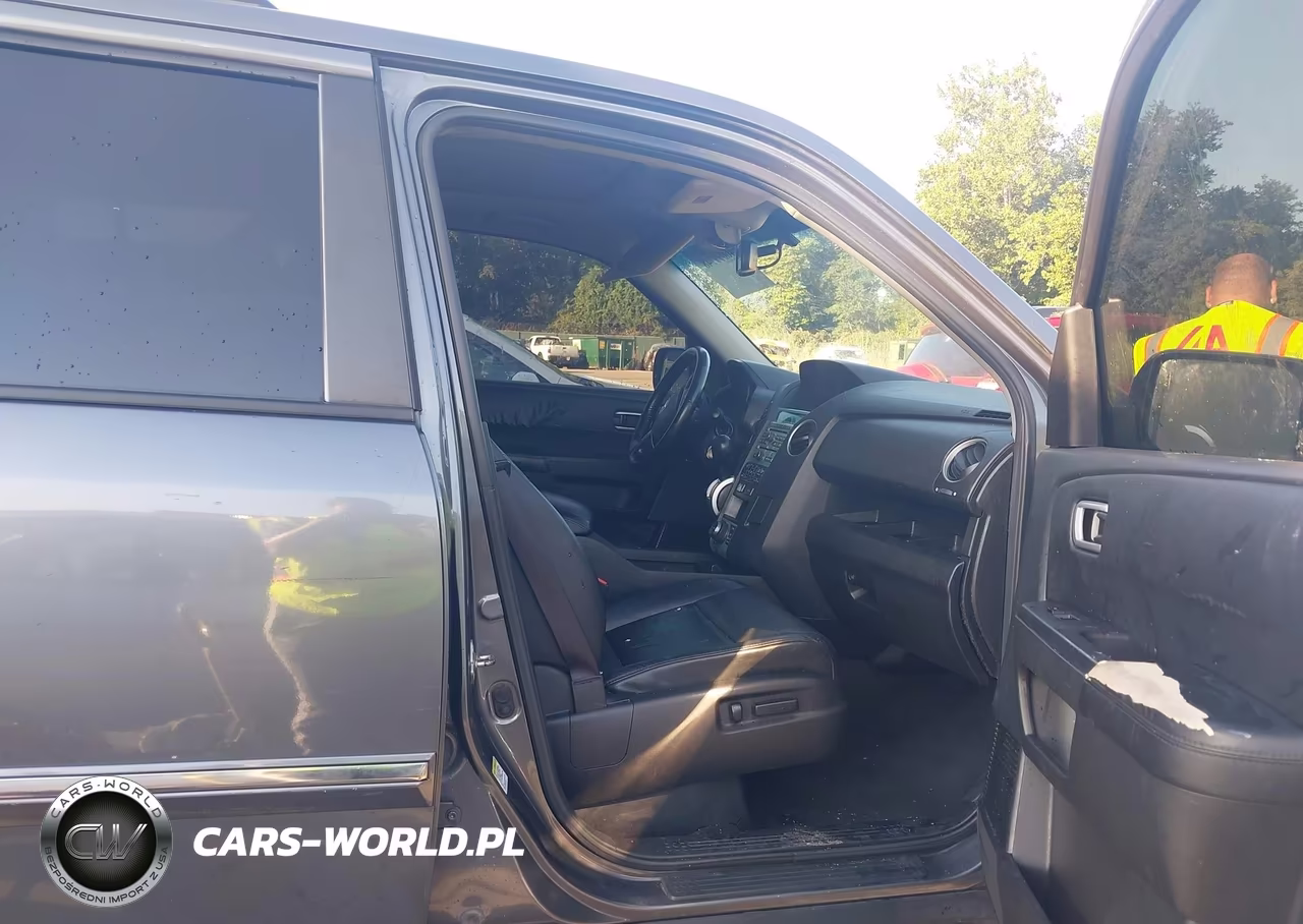 2010 Honda Pilot Touring VIN:5FNYF4H9XAB032159 - 5
