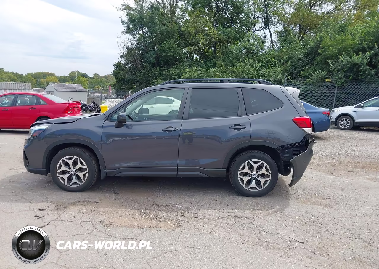 2021 Subaru Forester Premium VIN:JF2SKAFC4MH446655 - 14