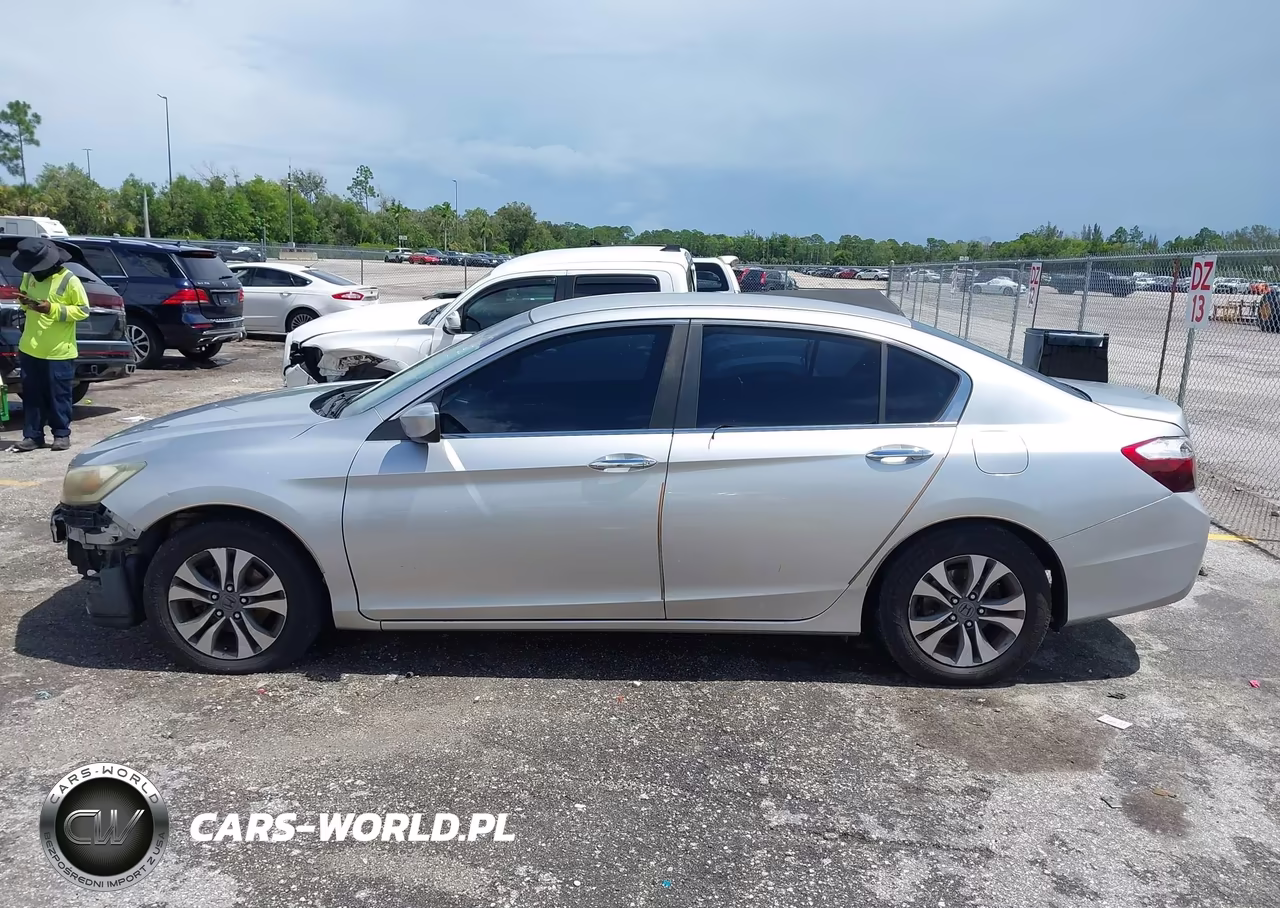2014 Honda Accord Lx VIN:1HGCR2F33EA152602 - 14