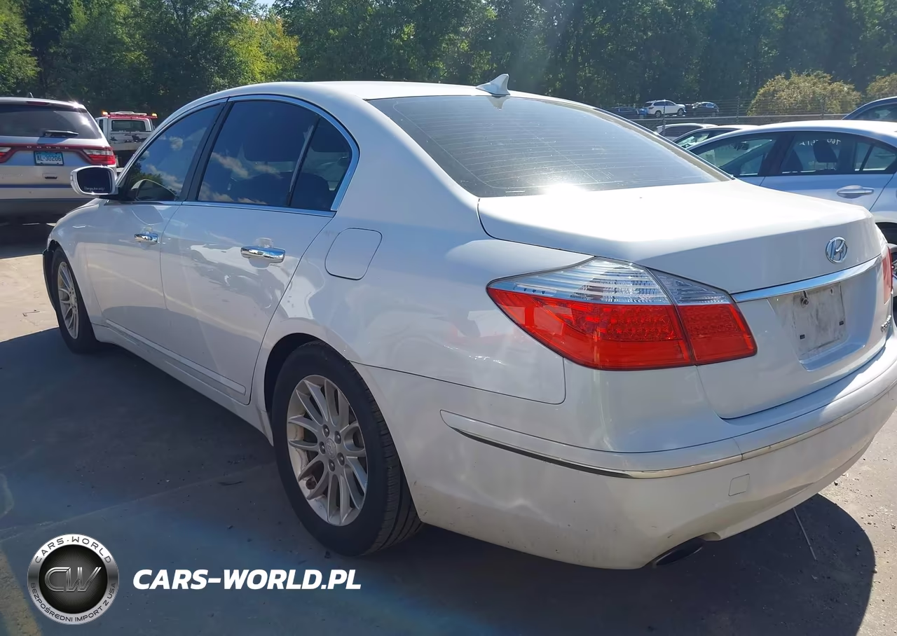 2011 Hyundai Genesis 3.8 VIN:KMHGC4DE0BU135344 - 3