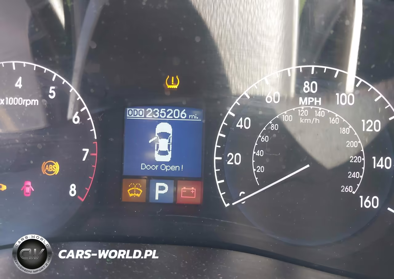2011 Hyundai Genesis 3.8 VIN:KMHGC4DE0BU135344 - 7
