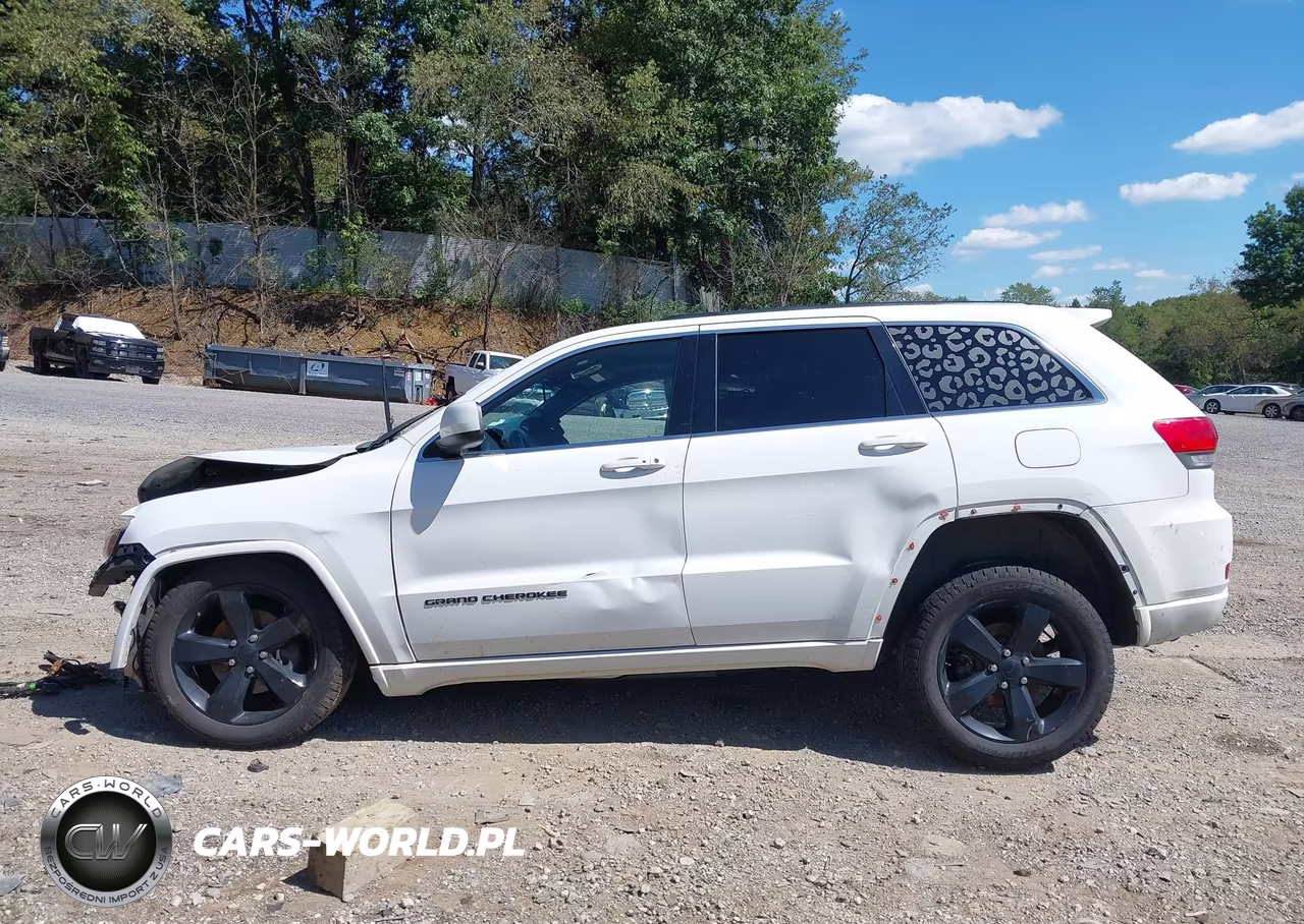 2015 Jeep Grand Cherokee Altitude VIN:1C4RJFAG3FC806375 - 14