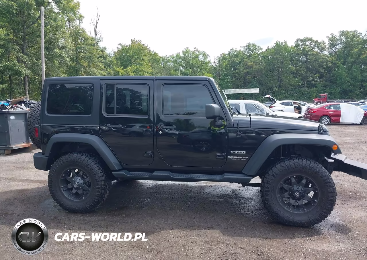 2017 Jeep Wrangler Unlimited Sport 4X4 VIN:1C4BJWDG3HL671575 - 13