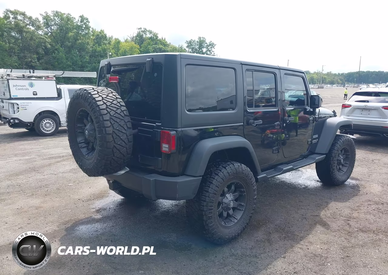 2017 Jeep Wrangler Unlimited Sport 4X4 VIN:1C4BJWDG3HL671575 - 4