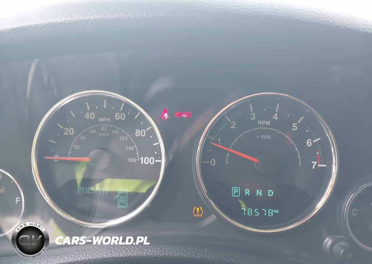 2017 Jeep Wrangler Unlimited Sport 4X4 VIN:1C4BJWDG3HL671575 - 7