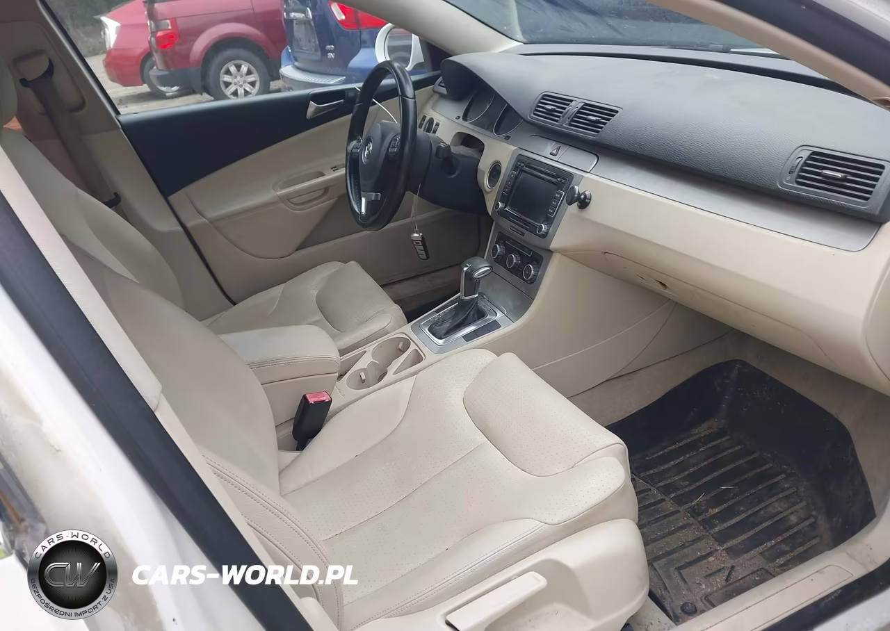 2010 Volkswagen Passat Komfort VIN:WVWXK7AN9AE163522 - 5