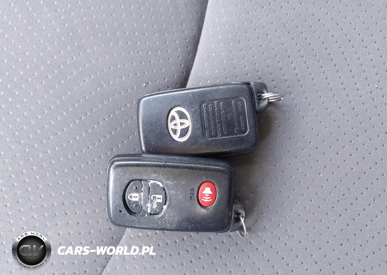 2012 Toyota Prius Three VIN:JTDKN3DU2C1515671 - 11