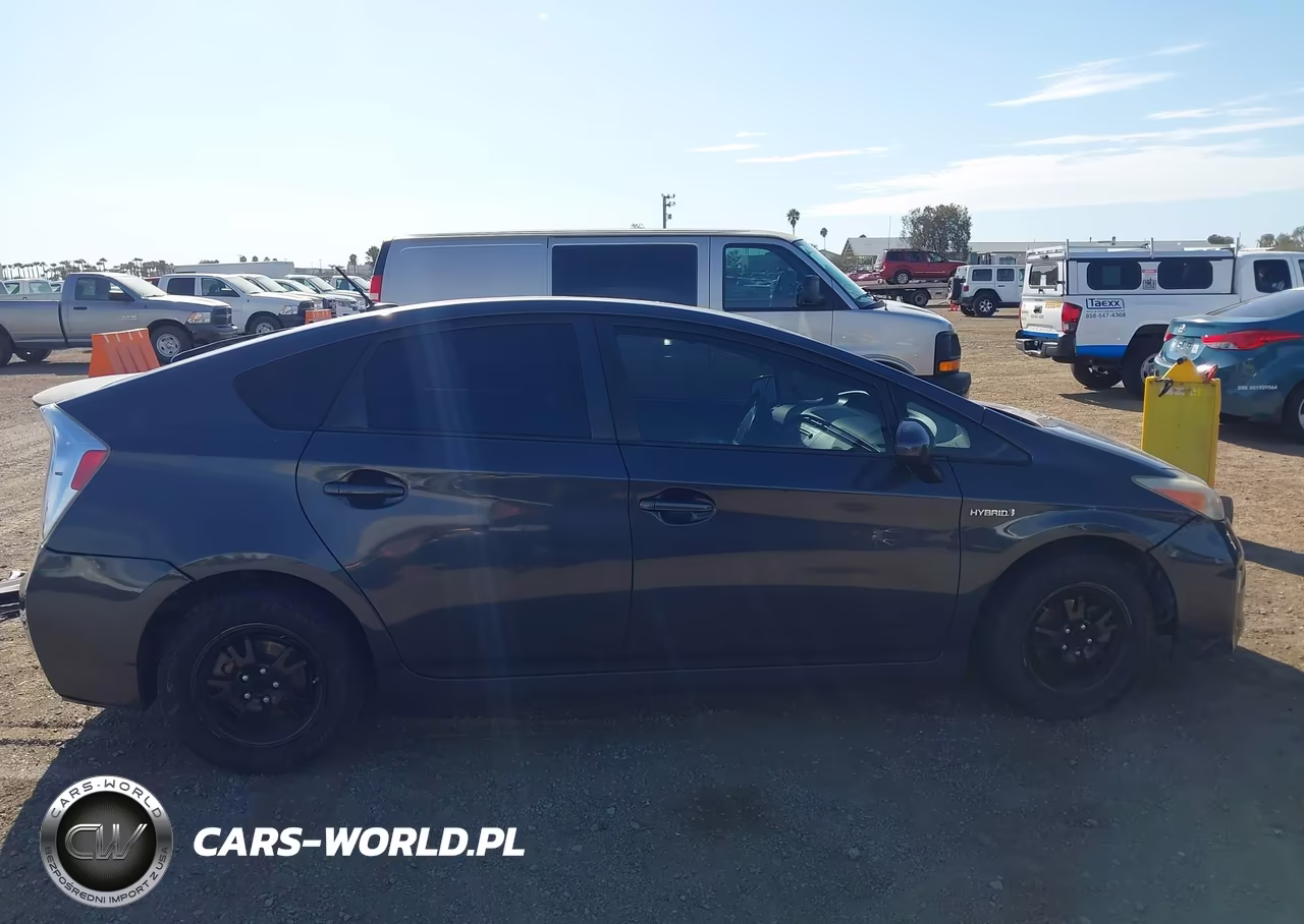2012 Toyota Prius Three VIN:JTDKN3DU2C1515671 - 14