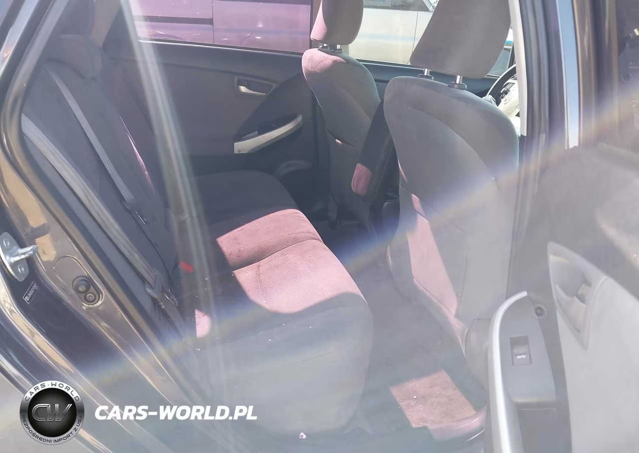 2012 Toyota Prius Three VIN:JTDKN3DU2C1515671 - 8