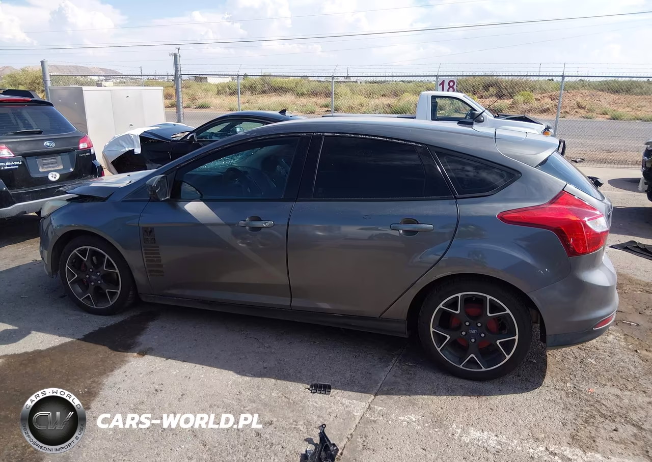 2013 Ford Focus Se VIN:1FADP3K26DL280109 - 14