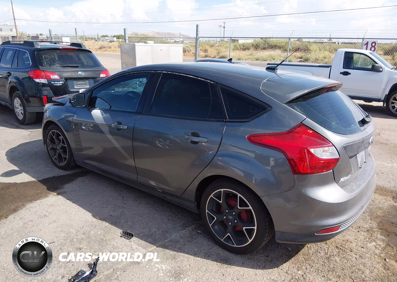 2013 Ford Focus Se VIN:1FADP3K26DL280109 - 3