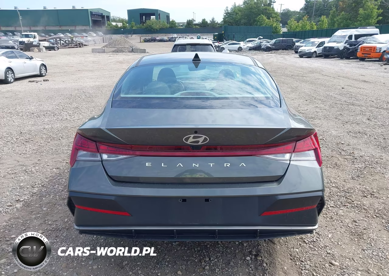 2025 Hyundai Elantra Sel Convenience VIN:KMHLS4DG7SU908460 - 17