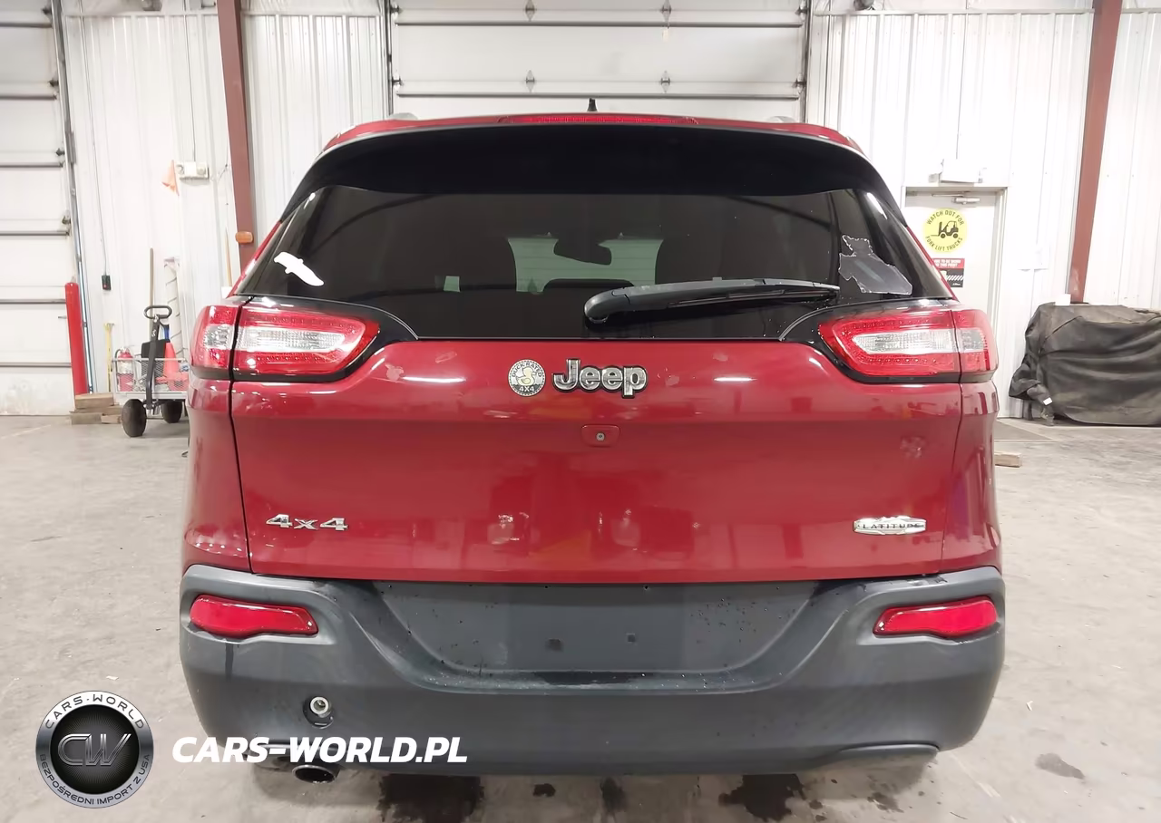 2015 Jeep Cherokee Latitude VIN:1C4PJMCB4FW744433 - 16